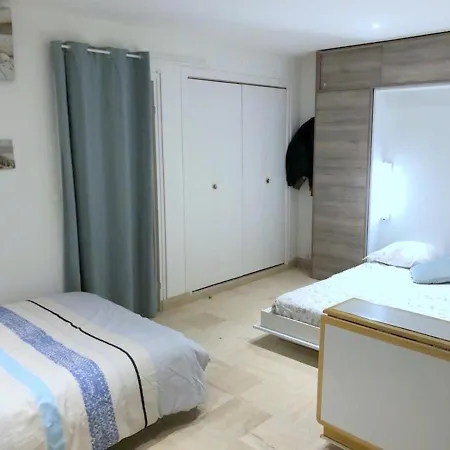 Apartamento Loueurdappart - Studio Terrasse, Acces Direct Plage Benoit